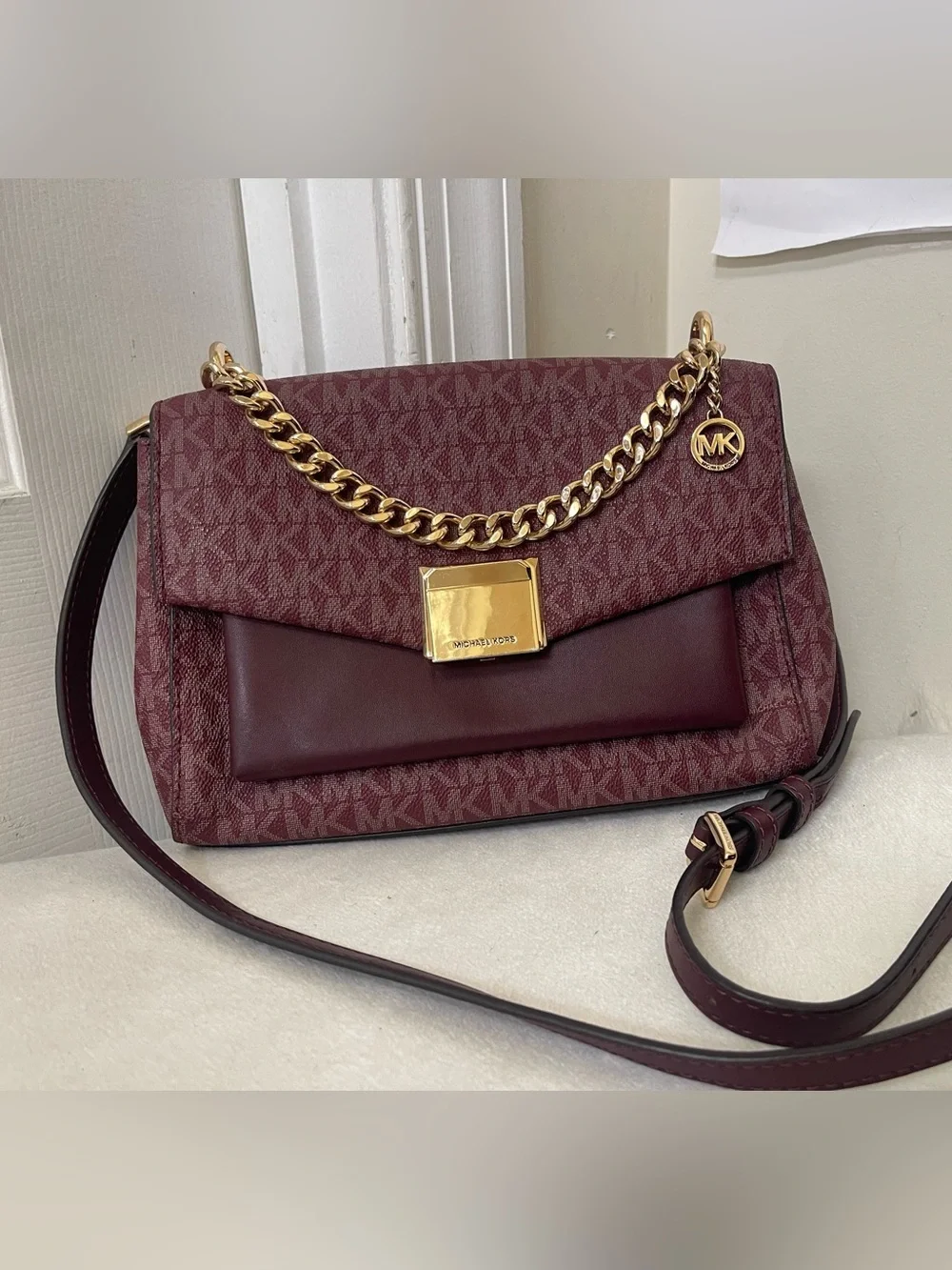 Michael Kors Maroon Signature Chain Shoulder /crossbody Bag